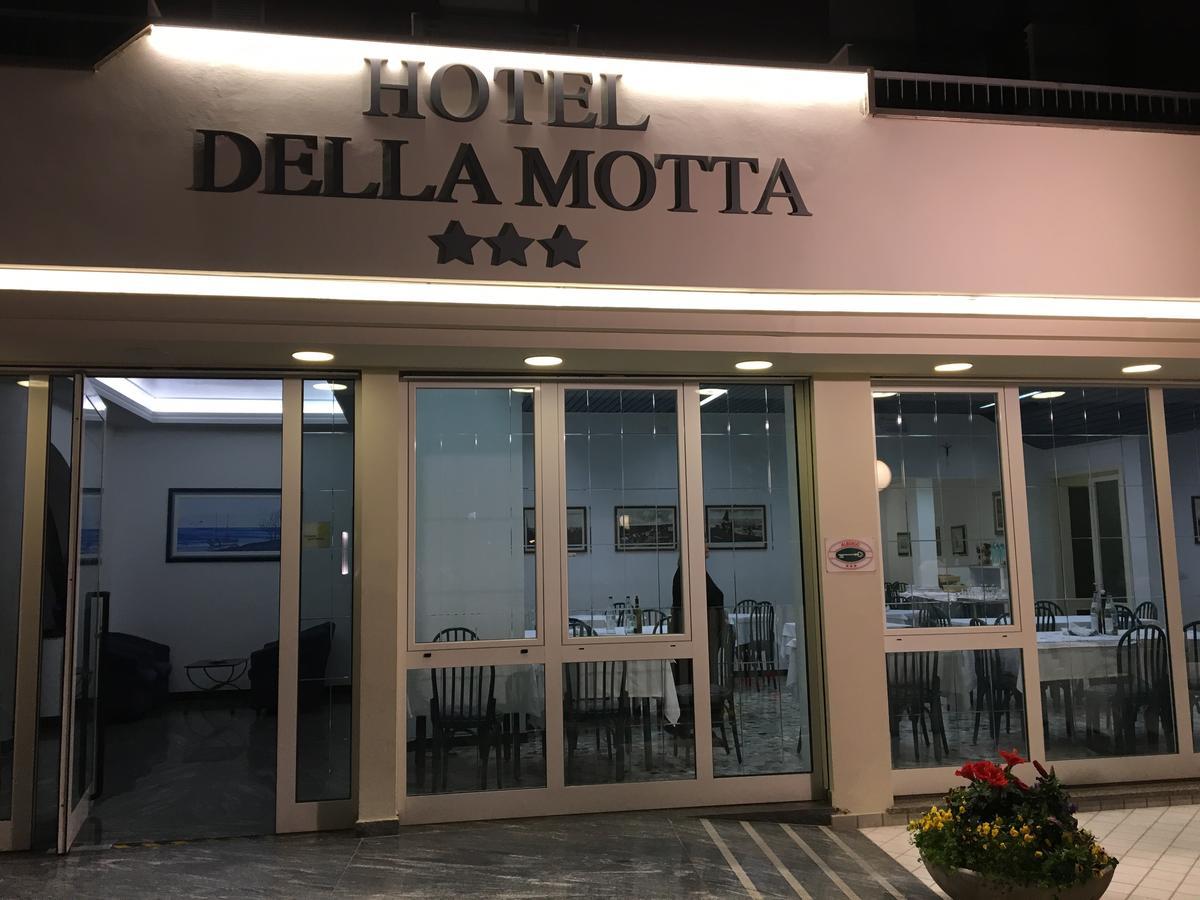 Hotel Della Motta Белларія-Іджеа-Марина Екстер'єр фото